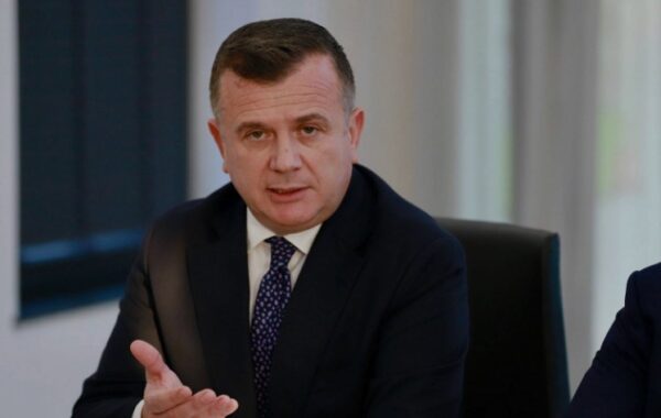 Katër vatra zjarri