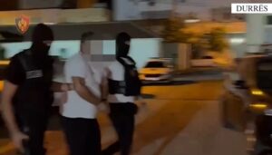 I dënuar në Prishtinë për falsifikim dhe mashtrim  arrestohet i fshehur në plazhin e Durrësit kosovari  do ekstradohet 