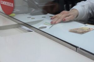 bankat e nivelit të dytë,