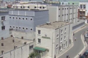 në Burgun 313