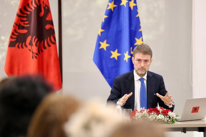 17 mijë tekste