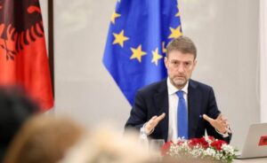  Shkodra nuk bëhet serbe nga një konsullatë   Hoxha  Patriotizmi matet me rezultate  jo me britma në rrjetet soc