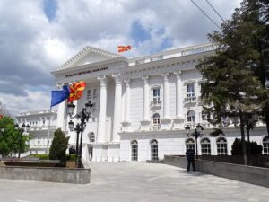 Glorifikimi i Mlladiqit  Qeveria e RMV së  Qëndrimi i Dalibor Kitanoviqit është qëndrim i tij personal dhe i papranueshëm për Qeverinë