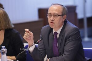 Hoti del kundër Sejdiut për president  Nuk është figurë unifikuese