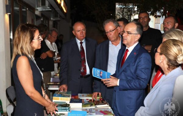 kulturën dhe identitetin tonë shqiptar