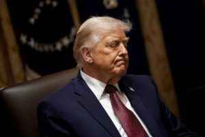 ANALIZË – Trump përballë dilemës: Kompromis