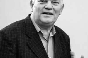 nga jeta Prof. Dr. Qirjako