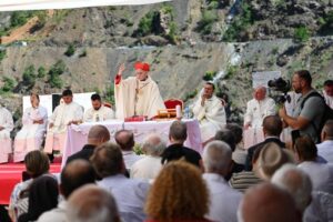 qëndresës, faljes dhe besimit