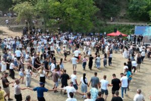 “Mokra n’Fest”, promovim i traditës dhe