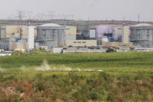RUMANI – Temperaturat e larta mbyllin