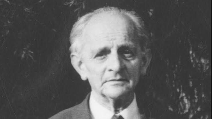 gjuhësisë shqiptare