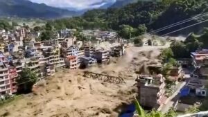 NEPAL   160 viktima dhe 466 turistë të zhdukur pas përmbytjeve apokaliptike
