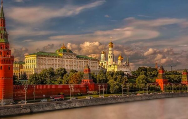 MOSKË – Kremlini: Negociatat me Ukrainën