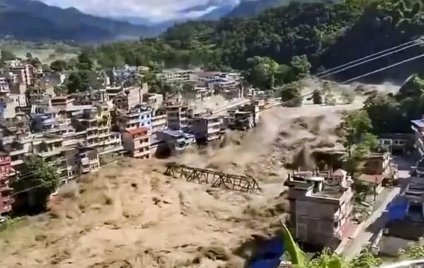 në Nepal,