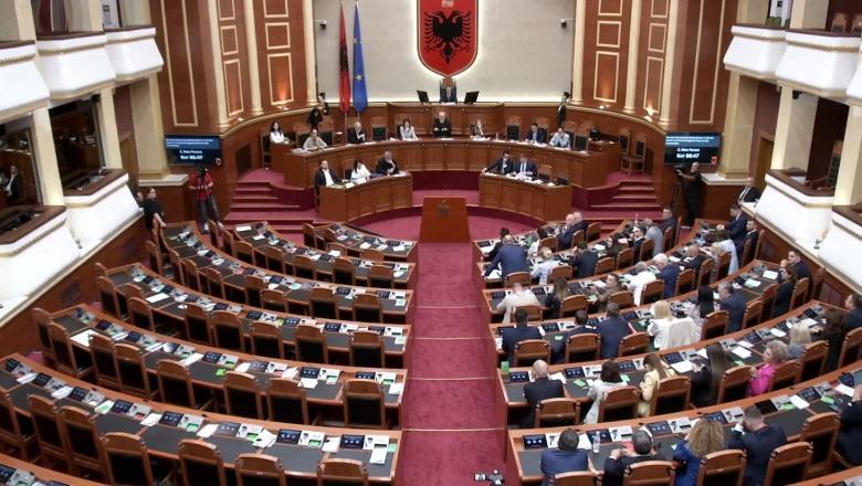 deri në 150 euro në