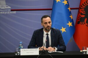 drejtuesit vendorë të Policisë