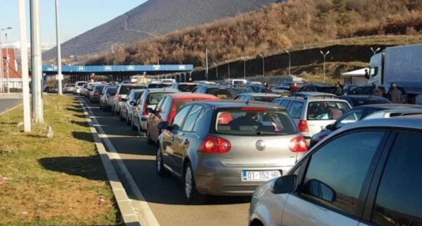 i lartë
