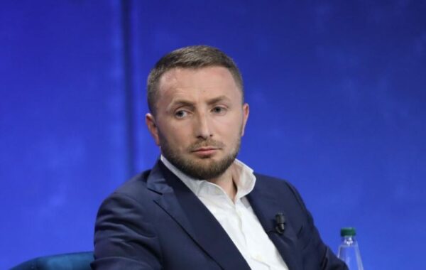 protestën qytetare