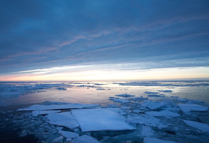 Fenomeni “El Nino”, oqeanet arrijnë temperatura