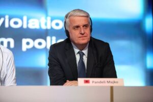 Jemi përballë një skandali