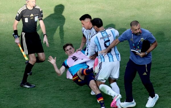 Incidentet në finalen e Botërorit, FIFA