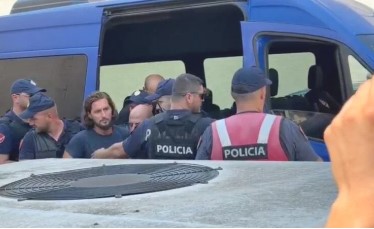 “Sokrat, jemi këtu o