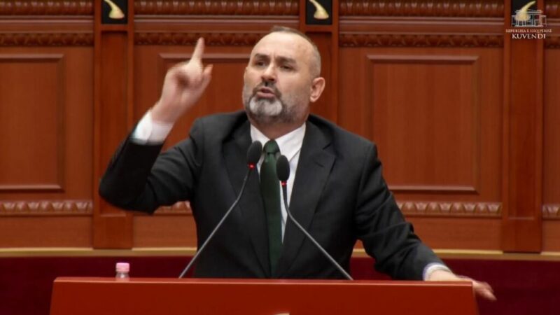 “Lura digjet, Prokuroria të zgjohet!”- Manja