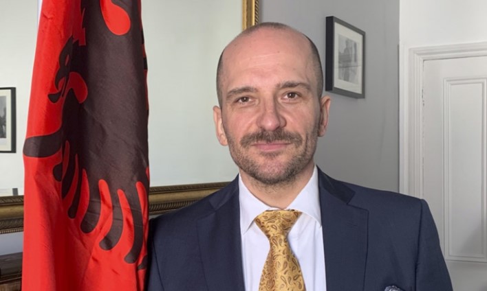 politikanëve të krahut të d
