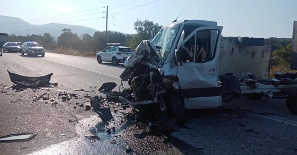 Aksident tragjik në Greqi! Makina përplaset