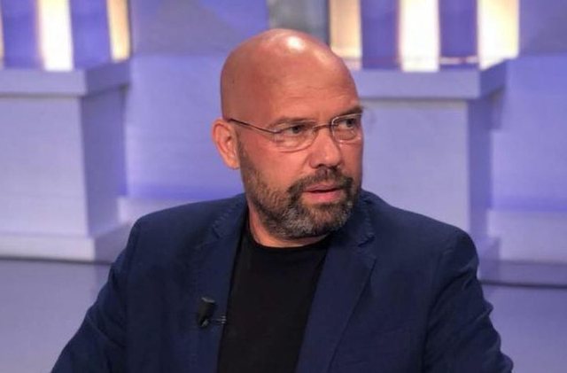Unë Bos, ti Bos, po lopën