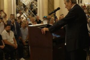 për shqiptarët e Amerikës,