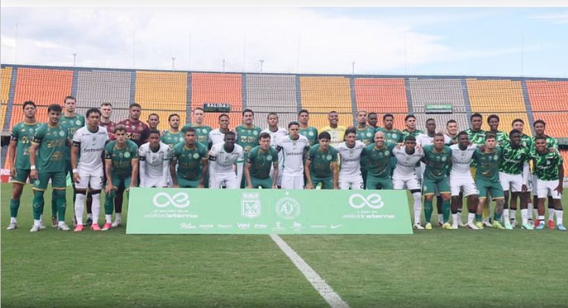 Chapecoense dhe Atletico Nacional  në fushë pas 10 vitesh nga rrëzimi i avionit