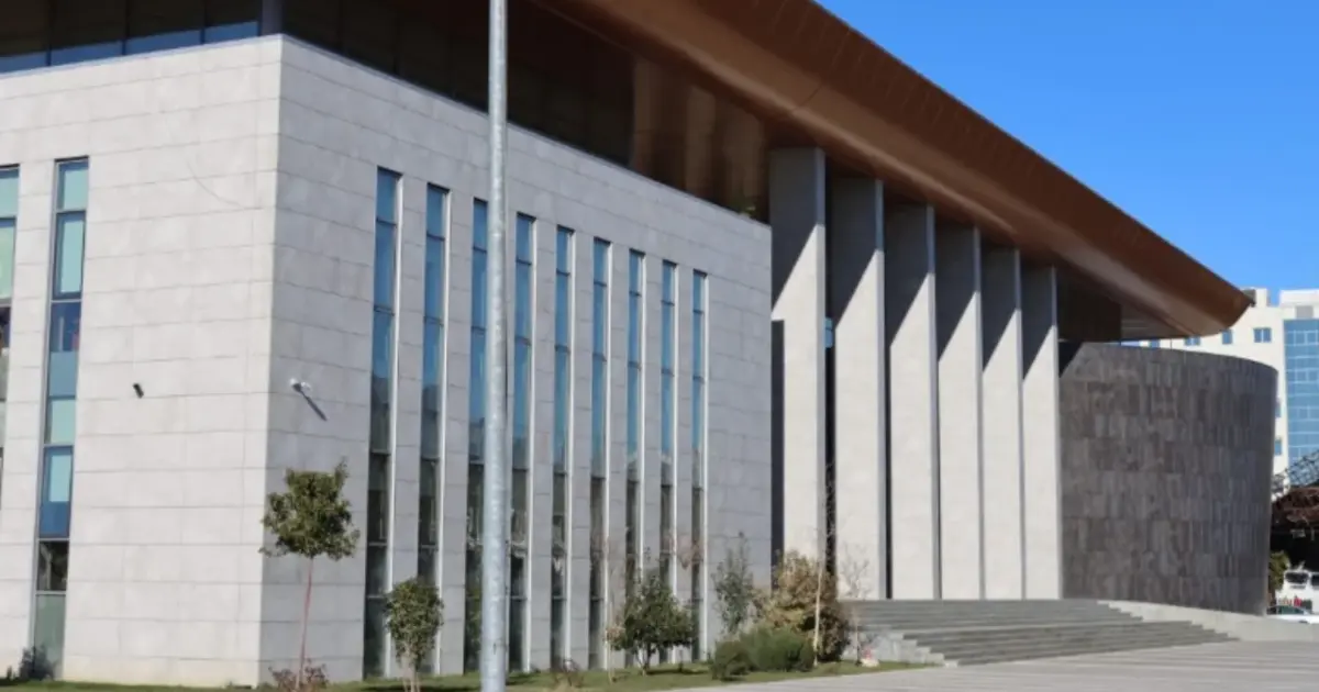Mbi cilën bazë e