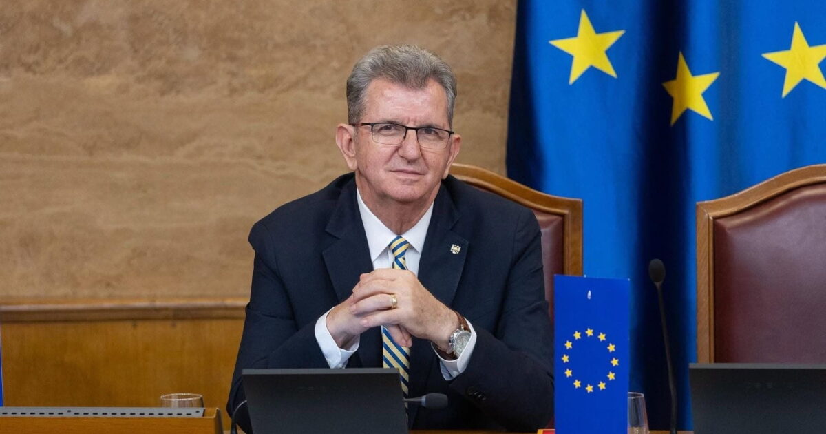 MOS PRITNI MBËSHTETJEN TONË