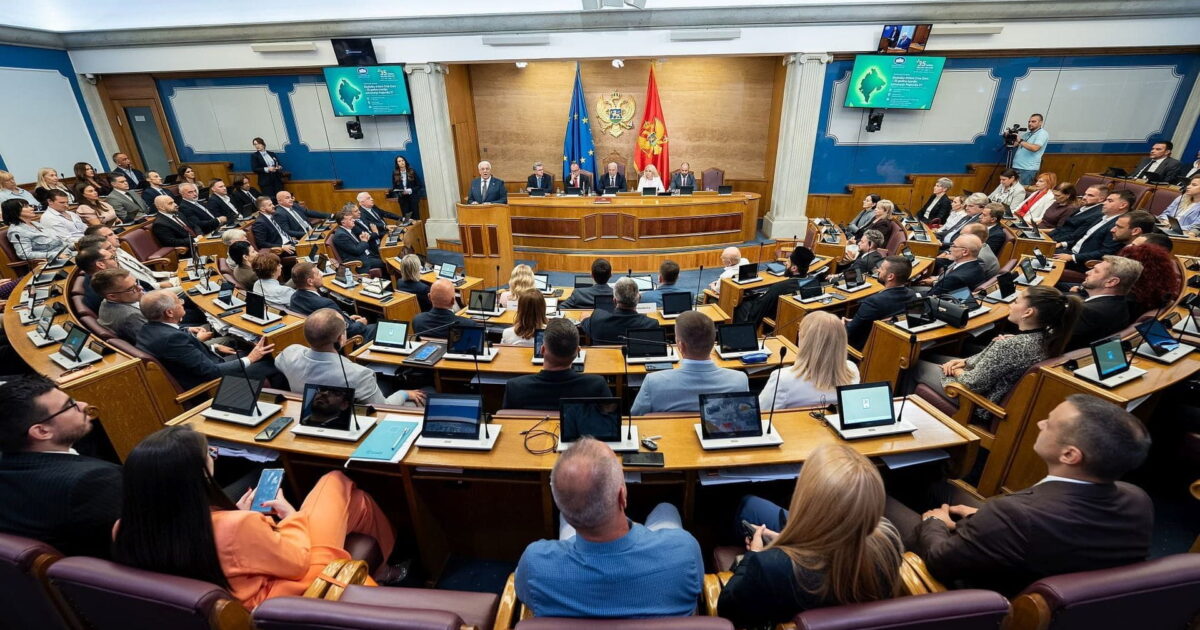 MBYLLJA E KAPITULLIT 27