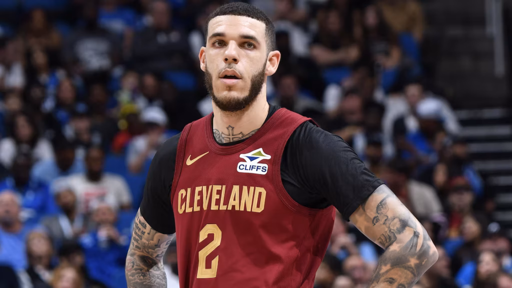 Lonzo Ball mohon zërat për tërheqje nga NBA pas diskutimit të gjendjes së tij shëndetësore