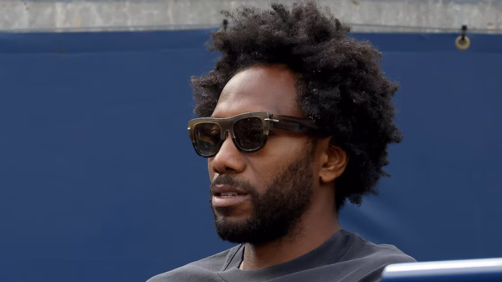 Kawhi Leonard refuzon të përgjigjet për hetimin e NBA së gjatë ditës së medias me Raptors
