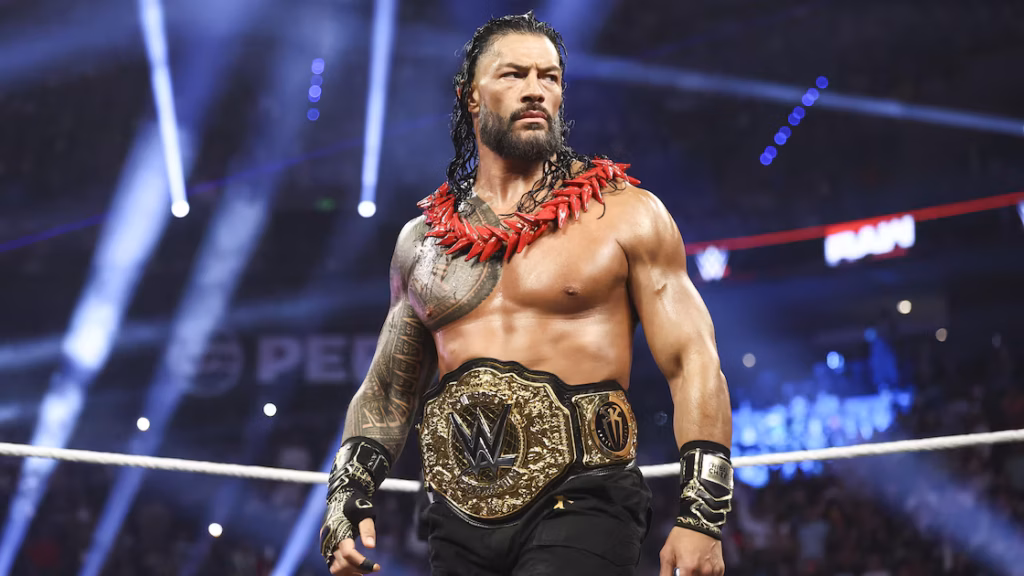 Roman Reigns nënshkruan kartën e tij të parë zyrtare të futbollit nga karriera në Georgia Tech