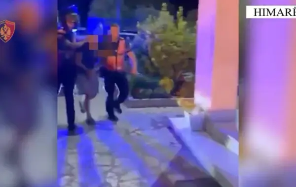 në ajër pas