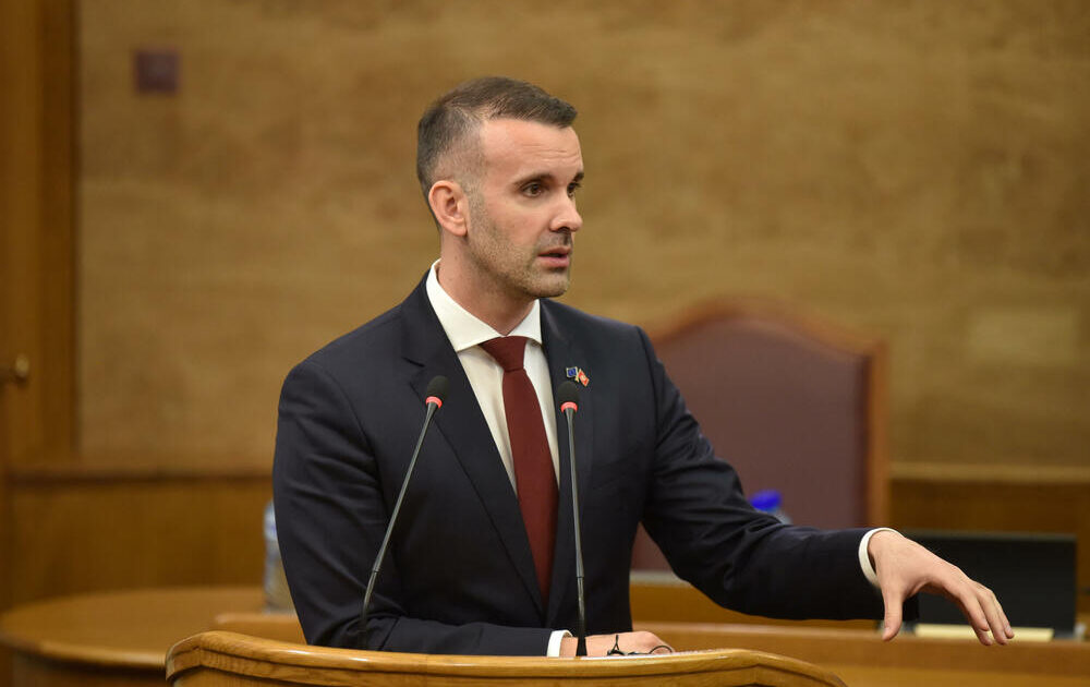 NË MAL TË ZI