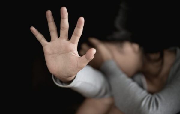 E rëndë në Tiranë, 12-vjeçarja abuzohet
