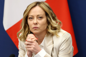 Meloni drejt rekordit historik lë pas Berlusconit  qeveria e saj bëhet më jetëgjata e Italisë së pasluftës