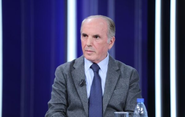 Dënimet në Hagë: Midis solidaritetit njerëzor ndaj të akuzuarve dhe keqkuptimeve alla shqiptare për drejtësinë