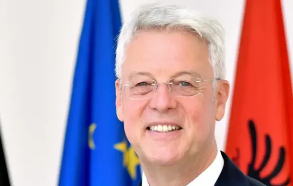 Ambasadori gjerman