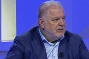 akuzave për të birin