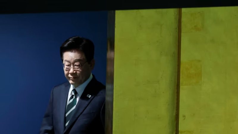 Zbuloi transferimin sekret të dy ushtarëve koreano veriorë  Koreja e Jugut i kërkon llogari Ukrainës  Kërkoni falje