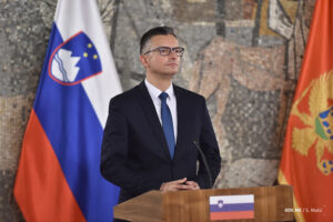 EDHE NGA ZHVILLIMET