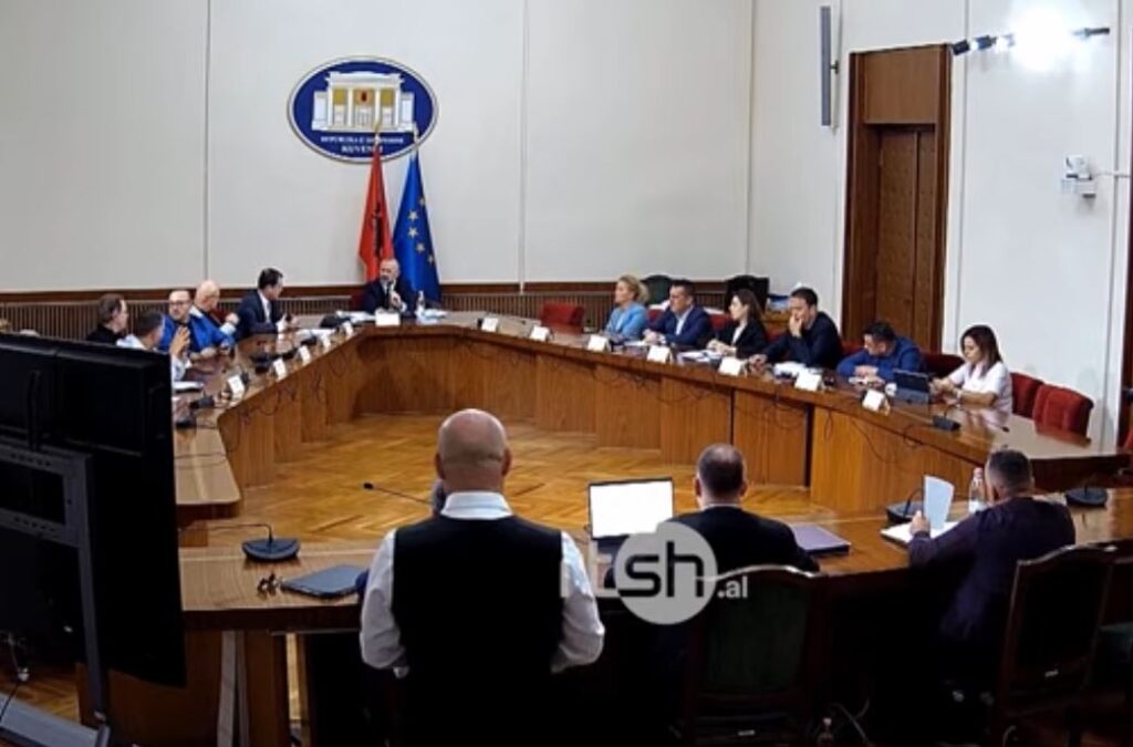Arrestimi i ish kreut të SHISHI  përplasje në Komisionin e Ligjeve