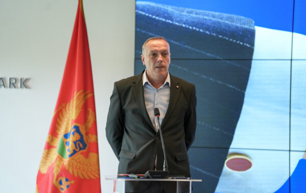 GATI ÇDO I KATËRTI MËSIMDHËNËS