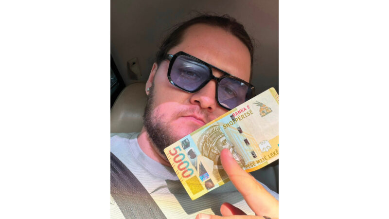 me 4 milionë